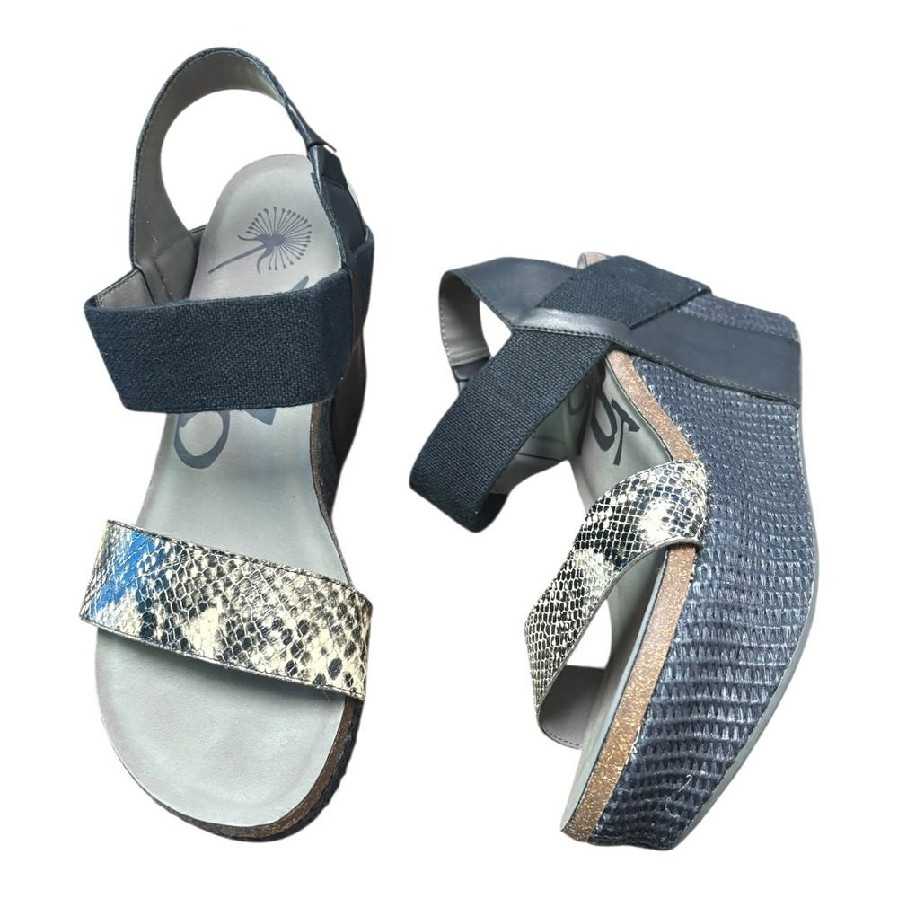 OTBT Bushnell sz‎ 10 Wedge Snake Embossed Leather Heels Sandals EUC